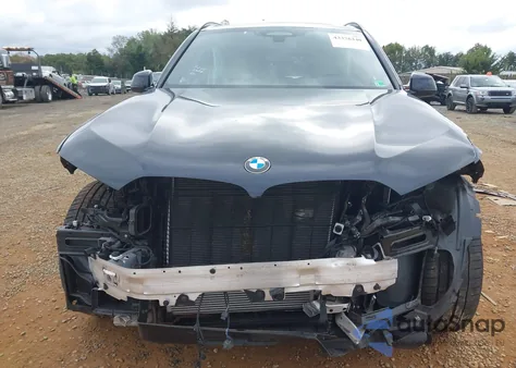 2022 BMW X5 xDrive40I z USA, uszkodzony, nr VIN 5UXCR6C01N9L91789